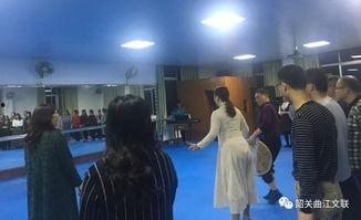 艺术家爆料点滴视频播放,揭秘幕后创作瞬间